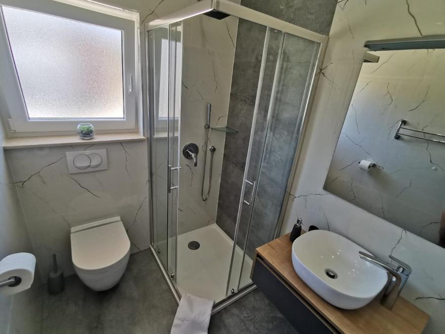 New Nikolina 4 Star Apartment Mali Losinj Exterior photo